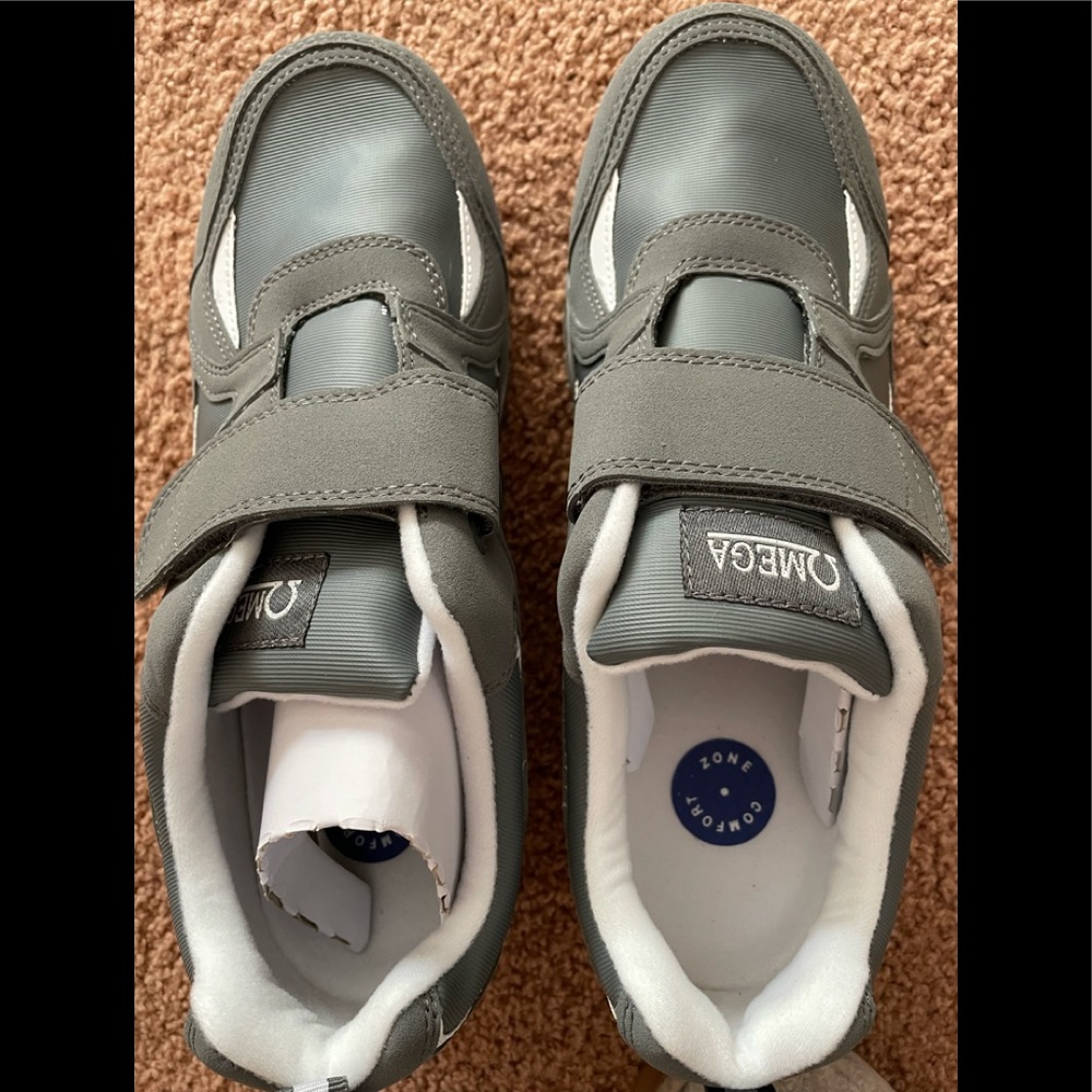 Omega Mens Slip On Velcro Close Sz 9, new